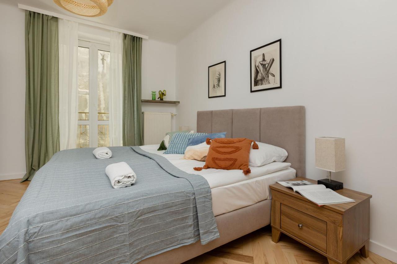 Tasteful Apartment In Warsaw City Center By Noclegi Renters Luaran gambar